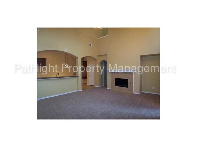 Foto del edificio - 10095 Planters Row Dr