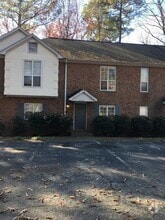 Building Photo - 6104 Bushmills St