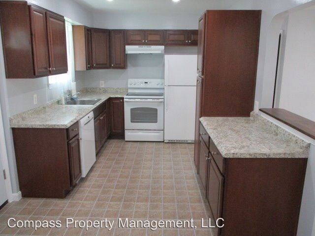 Building Photo - 3 br, 1.5 bath House - 4101 A Skyline Drive