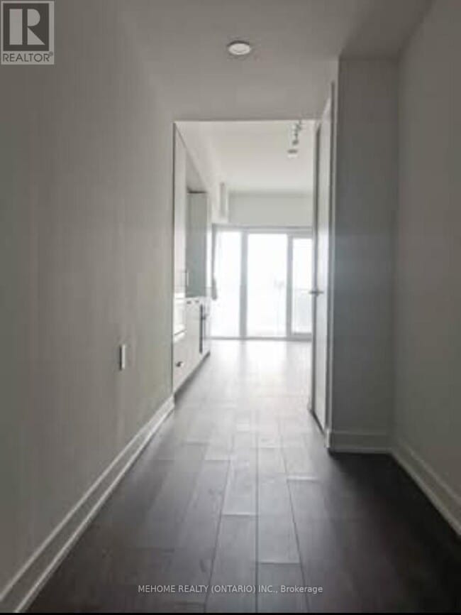 Photo du bâtiment - 88 Queen St E