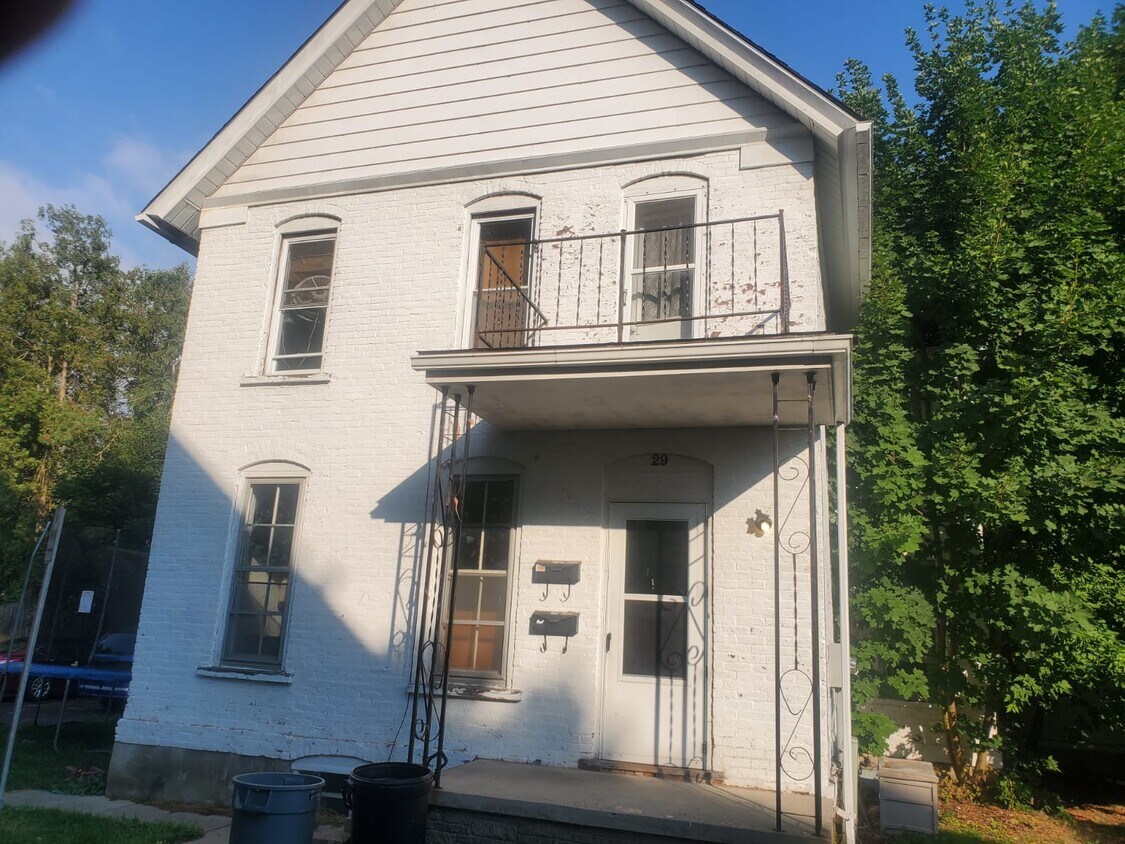 29 Cottage Ave, Hornell, NY 14843 Townhouse for Rent in Hornell, NY