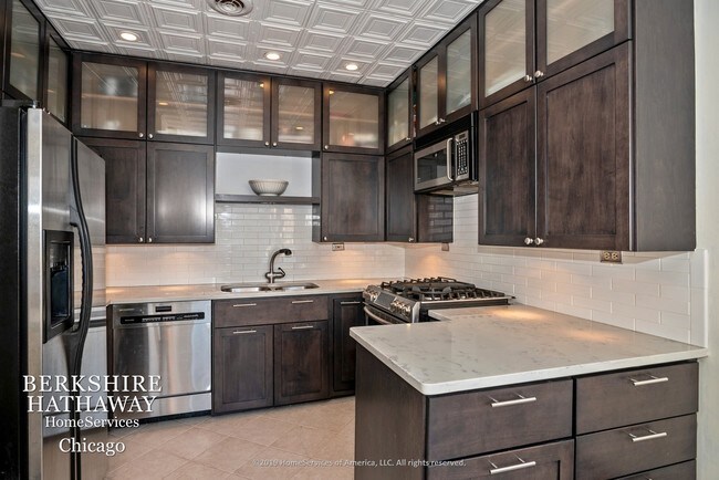 Foto del edificio - 1235 N Dearborn St