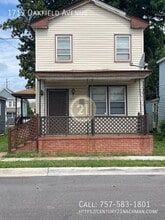 Building Photo - 1719 Oakfield Ave