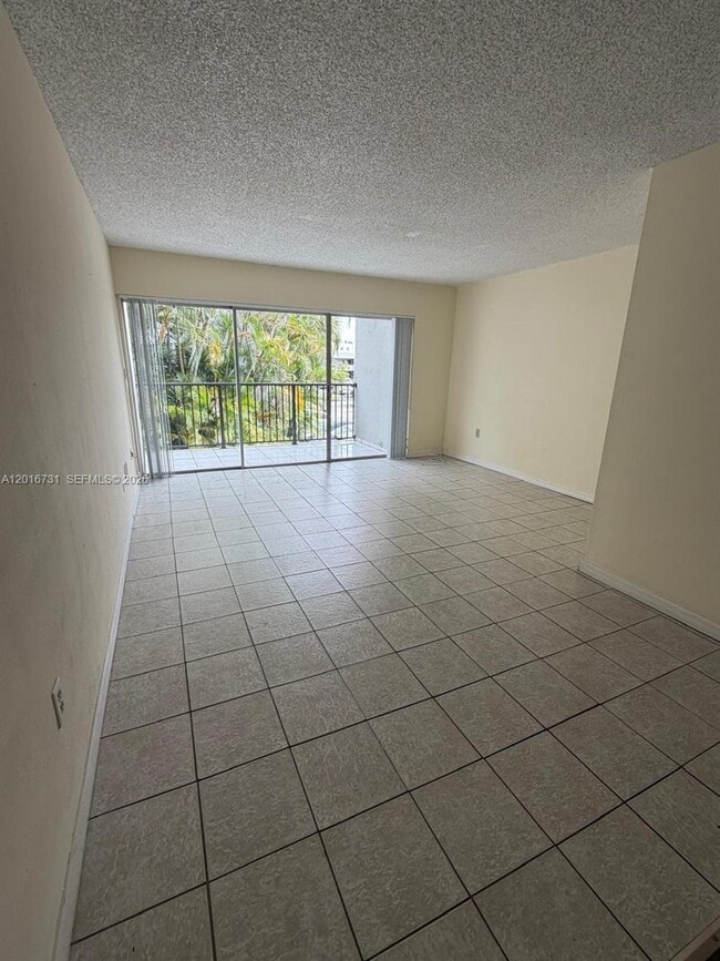 Building Photo - 30 NW 87th Ave
