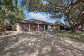 Building Photo - 309 E X St