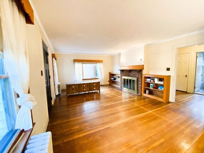 Foto del edificio - 143 Shore Dr