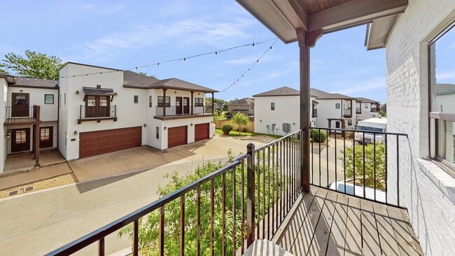 Building Photo - 203 Brentwood Dr