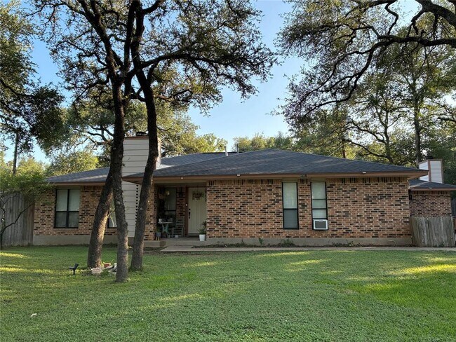 Foto del edificio - 6501 J Gregg Cove