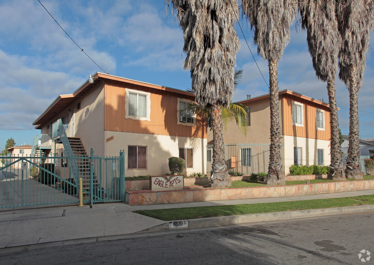 Building Photo - Eagle Apartments