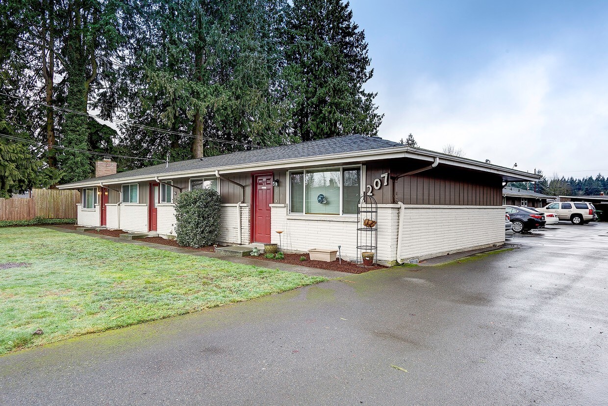 1207 Beach, Marysville, WA 98270 Apartments in Marysville, WA