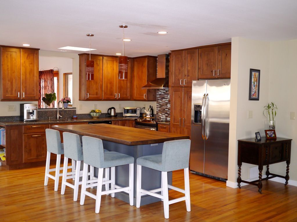 Foto principal - 4 Bed 2.5 Bath House One Block From North ...