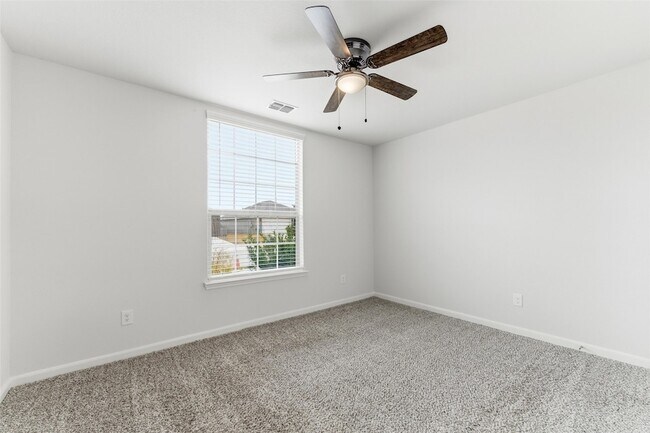 Foto del edificio - 13622 Logan Pass Dr