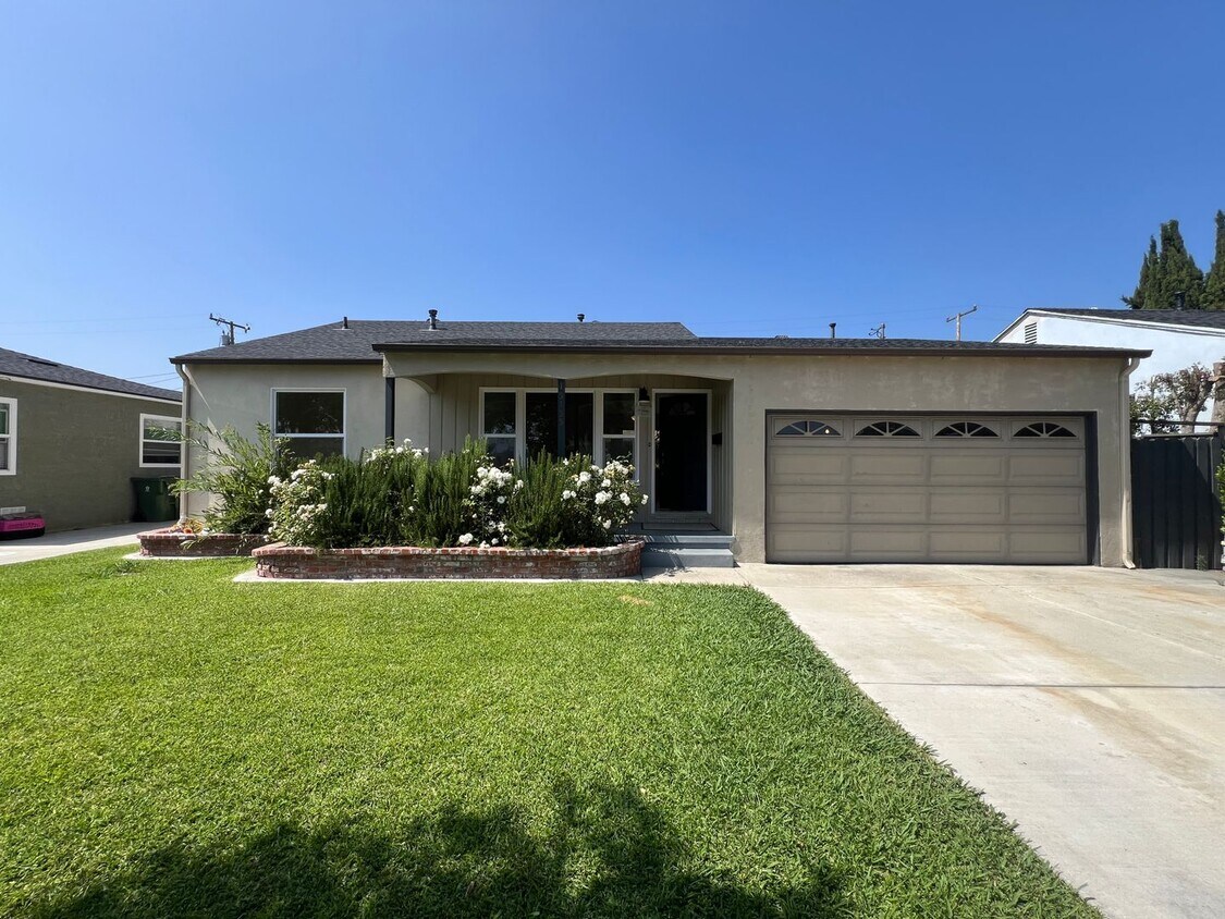 Primary Photo - 3 Bedroom home in Whittier now available