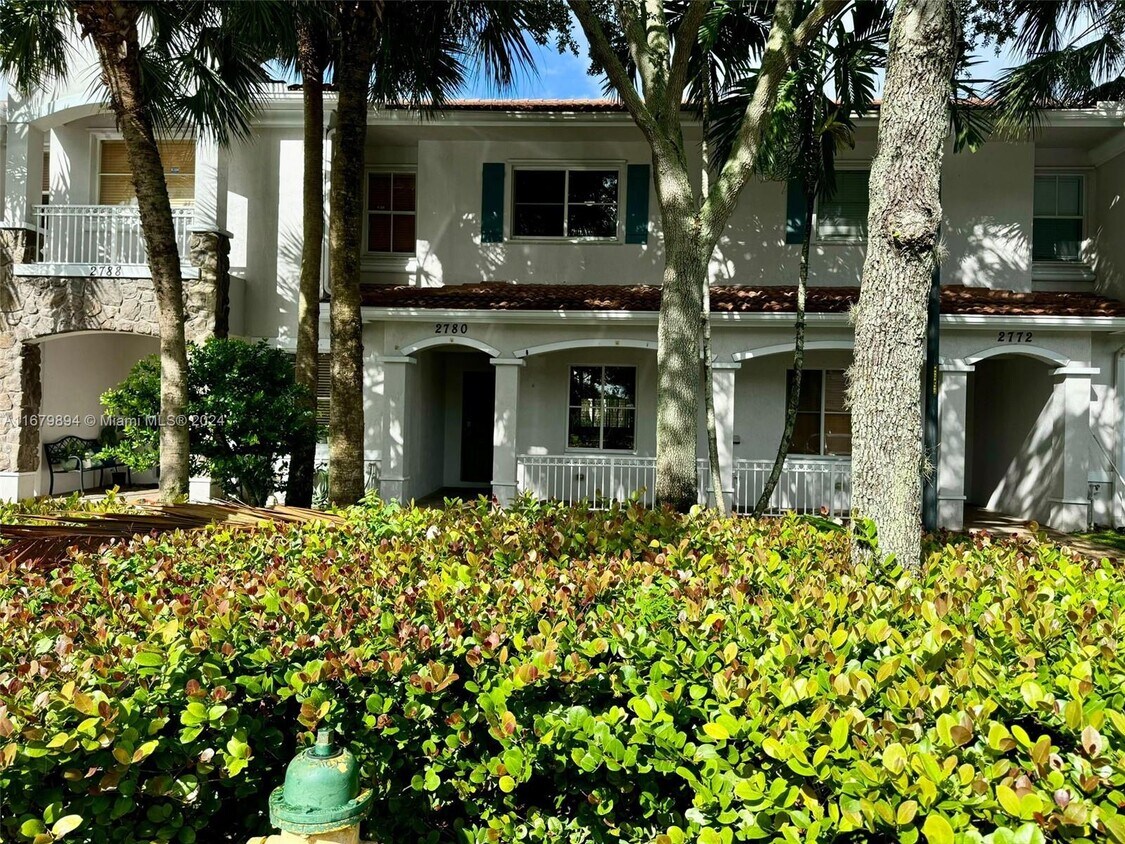 Primary Photo - 2780 SW 83rd Ave