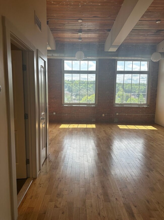 Interior Photo - Greystone Lofts