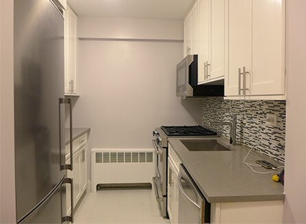 Building Photo - 320 E 52nd St