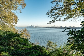 5 Best Places to Live in Each New York City Borough