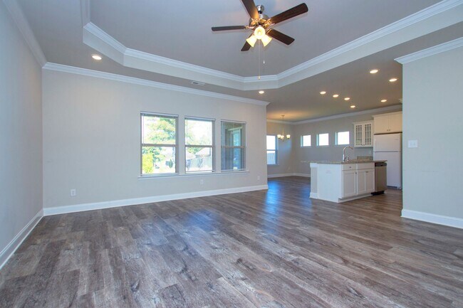 Foto del edificio - Move in special