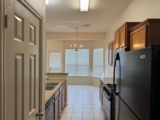 Foto del edificio - 5738 Ranch Prairie Tr