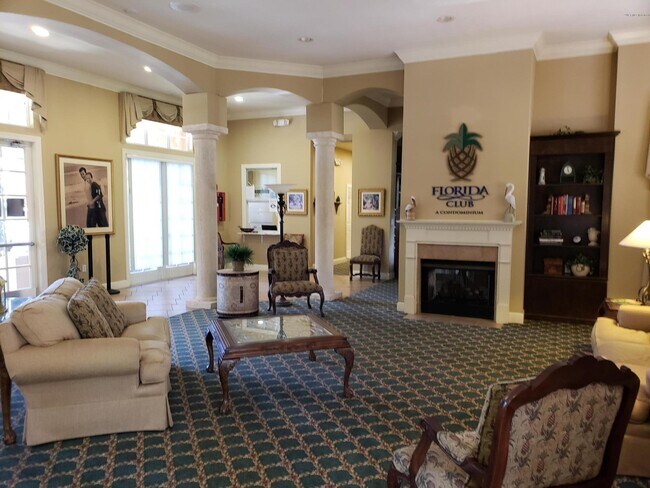 Foto del edificio - 560 Florida Club Blvd
