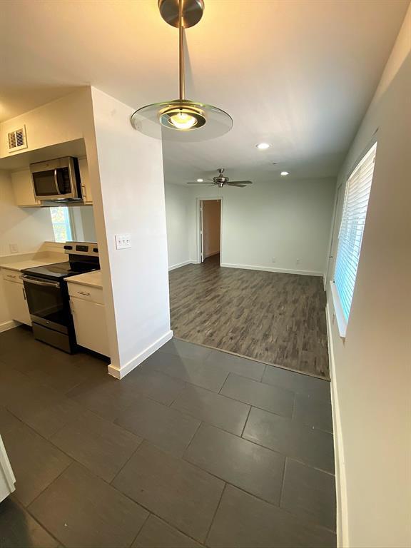 Building Photo - 5404 Reiger Ave