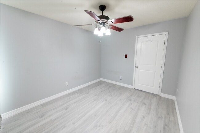 Foto del edificio - 18306 Campbellford Dr