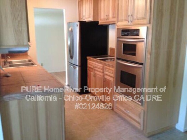 Building Photo - 1265 Zack Cir