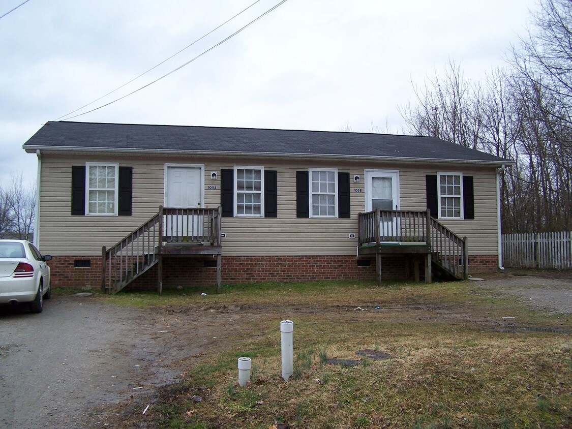 Primary Photo - 105 Griffin St