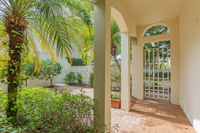 Building Photo - 8382 Satin Leaf Ct