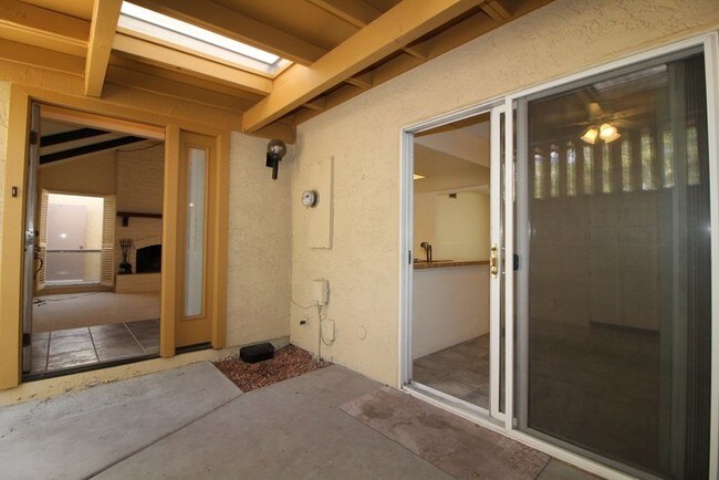 Building Photo - 2113 n squire ave, tempe az
