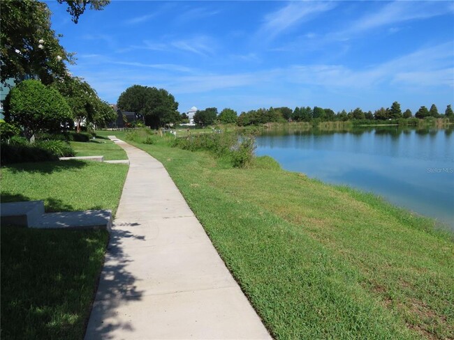 Building Photo - 553 JUNIPER SPRINGS Dr