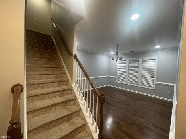 Building Photo - 4 br, 3.5 bath House - 1005 Oatney Ridge Ln