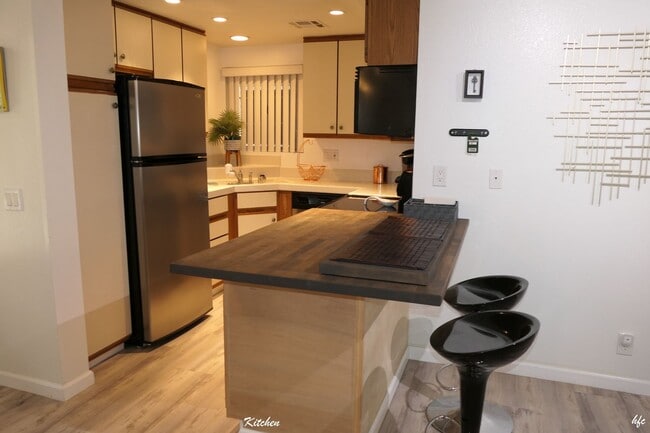 Building Photo - Espirit Gated Community/furnished/ Seasonal