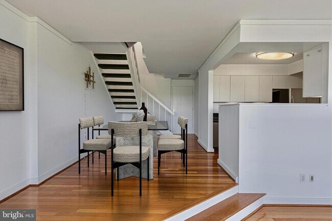 Foto del edificio - 2501 M St NW