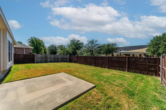 Building Photo - 7509 Burton Ln