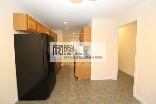 Foto del edificio - 4 Waverly Dr