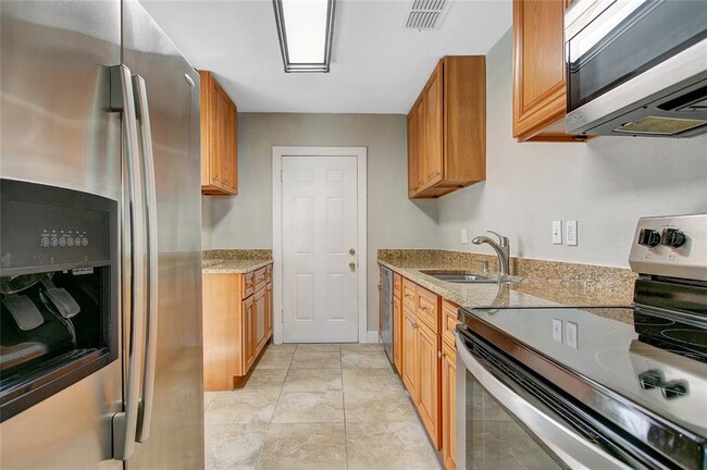 Foto del edificio - 541 N Capen Ave