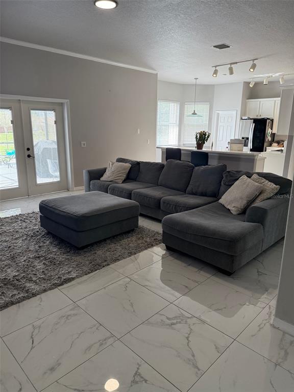 Foto del edificio - 5690 Merlin Way