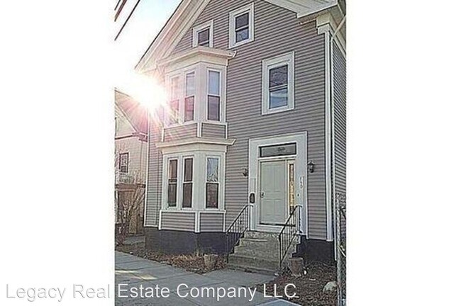 Building Photo - 390 Hope St