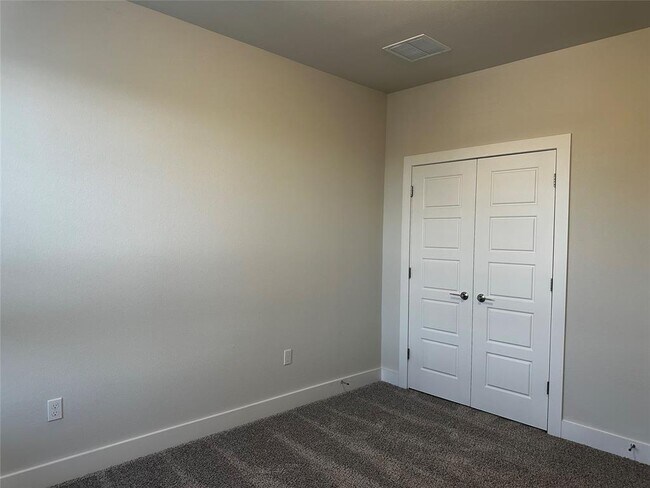 Building Photo - 1711 Tun Tavern Trl