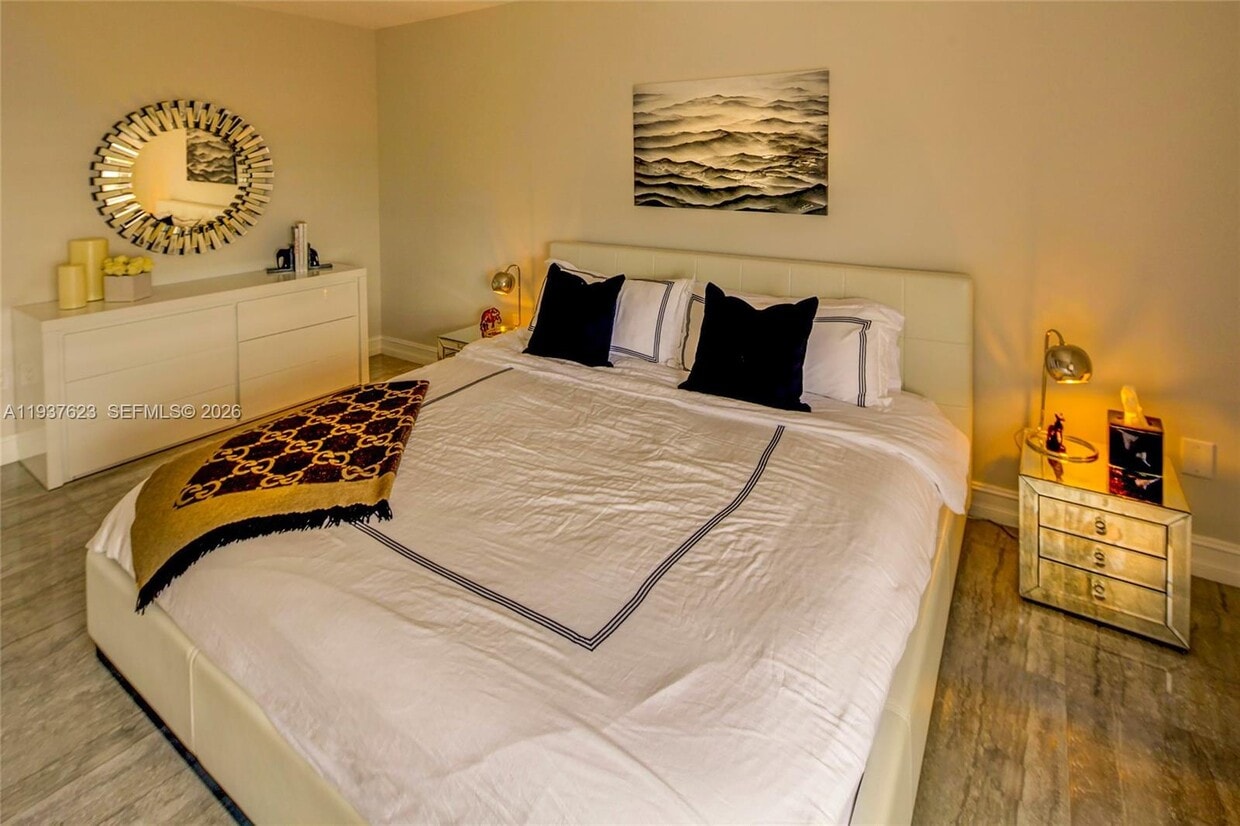 Foto del edificio - 2899 Collins Ave