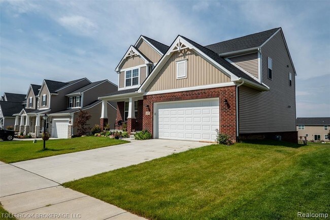 Building Photo - 2379 Trillium Hills Dr