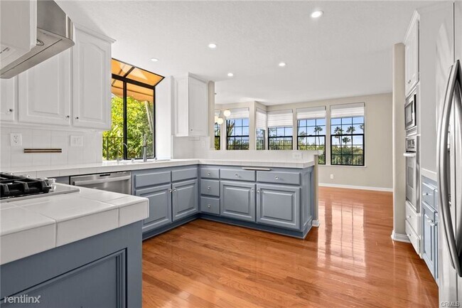 Foto del edificio - 3 br, 4 bath Condo - 73 Ocean Vis