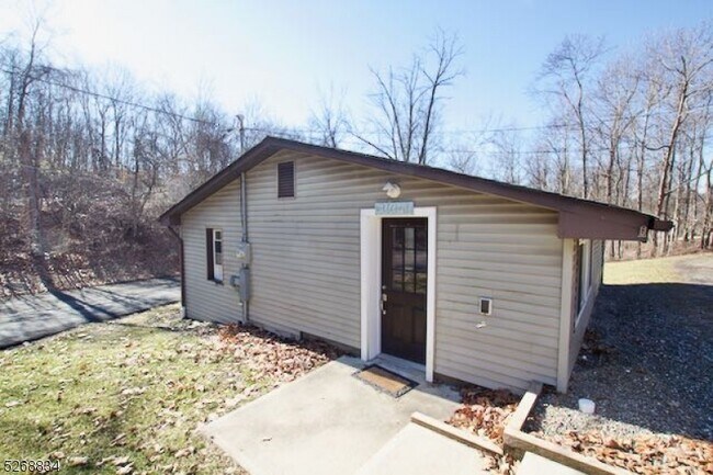 Foto del edificio - 53 Libertyville Rd