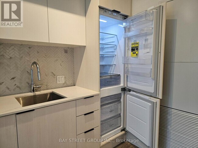 Photo du bâtiment - 82 Dalhousie St