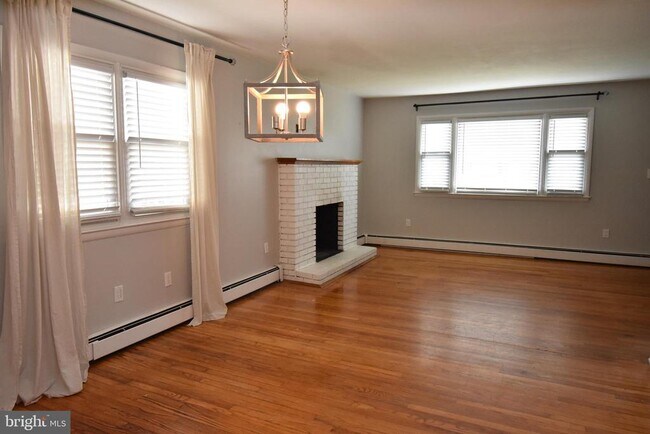 Foto del edificio - 1406 Persimmon Pl