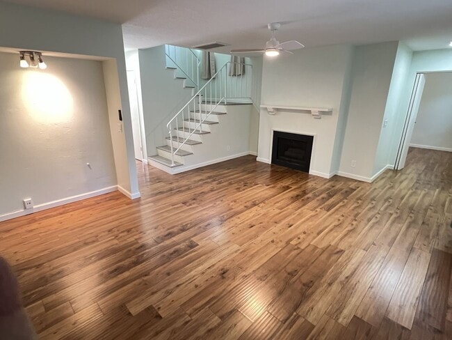 Photo - Fantastic 3 Bed 1.5 Bath End Unit Townhome in Orange!
