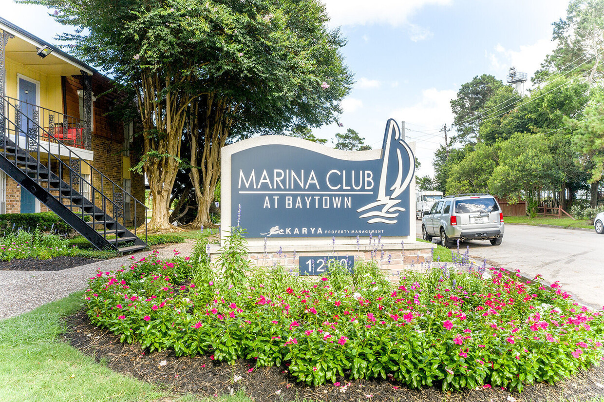 Primary Photo - Marina Club