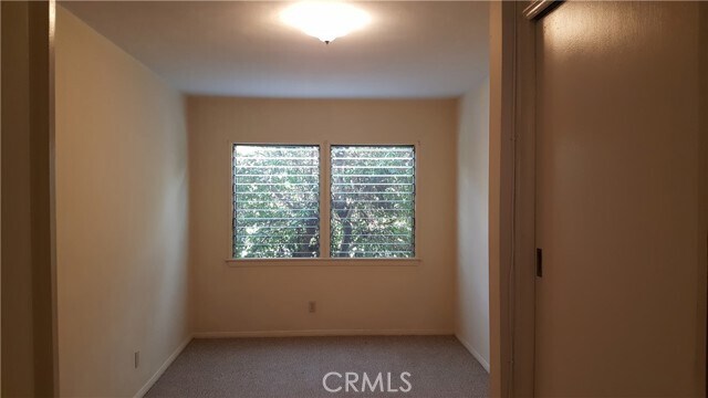 Foto del edificio - 127 N Grand Ave