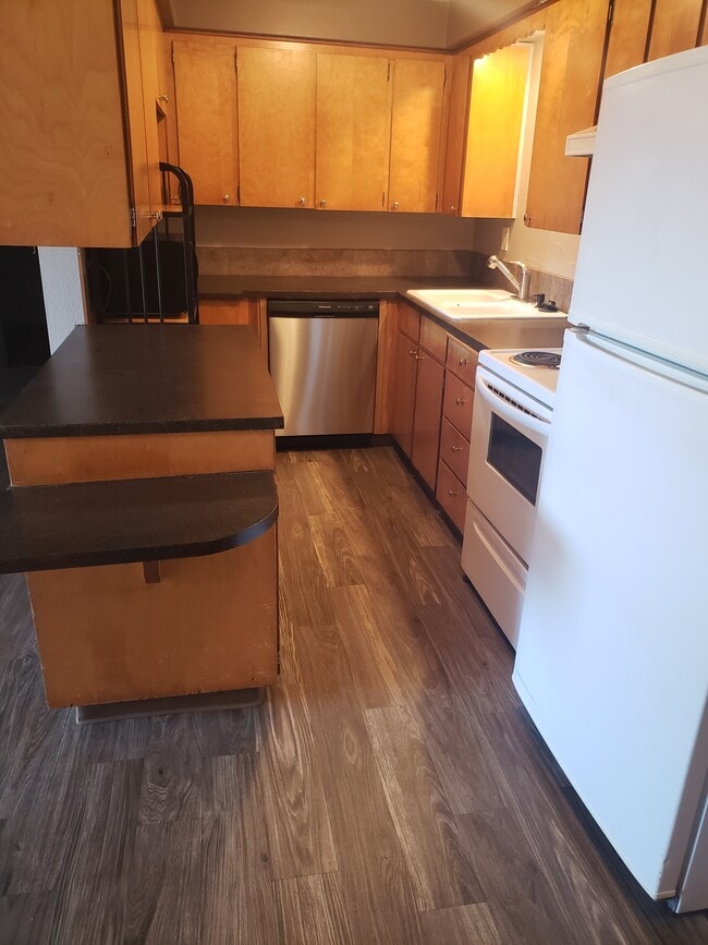Foto del edificio - 4012 Carson Dr SE